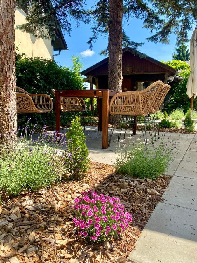 Pension Rohrer Am Murradweg - Ehrenhausen An Der Weinstrasse Bagian luar foto